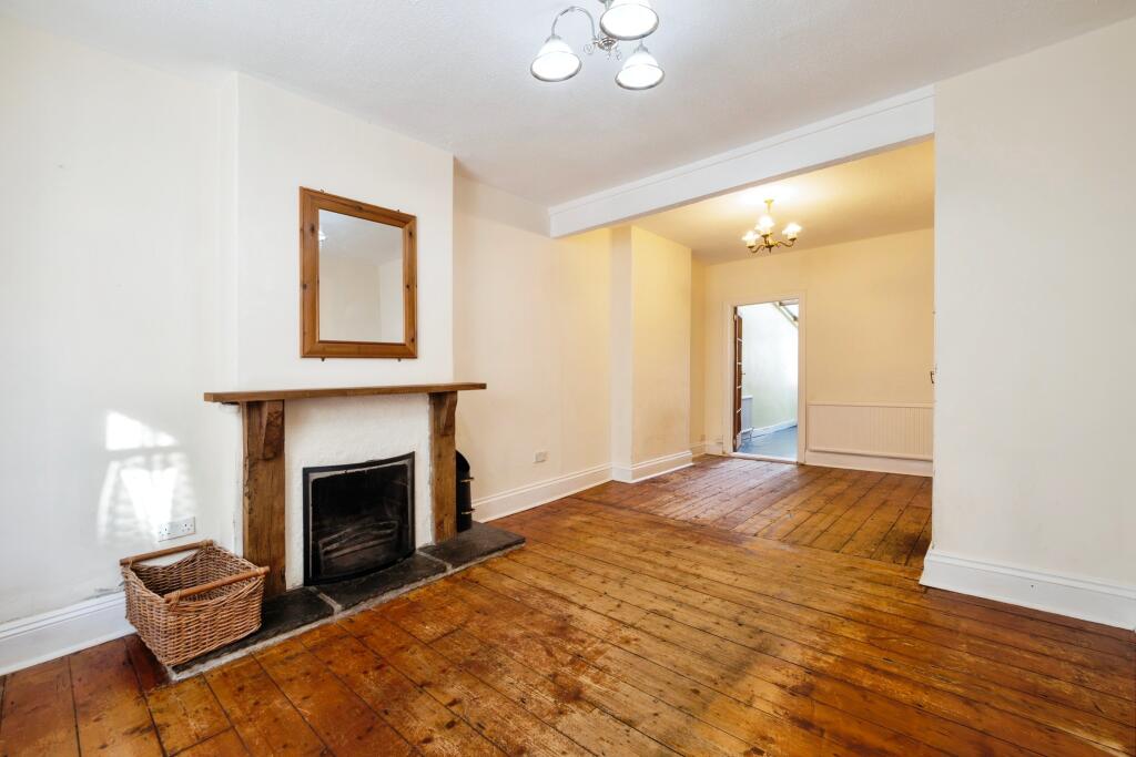 2 bed Terraced