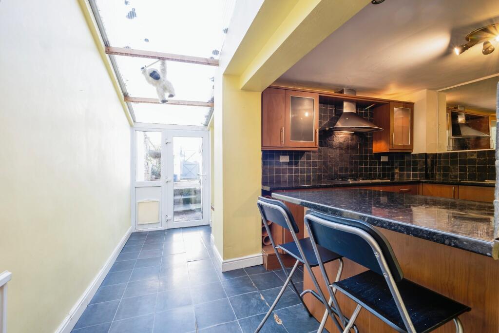 2 bed Terraced