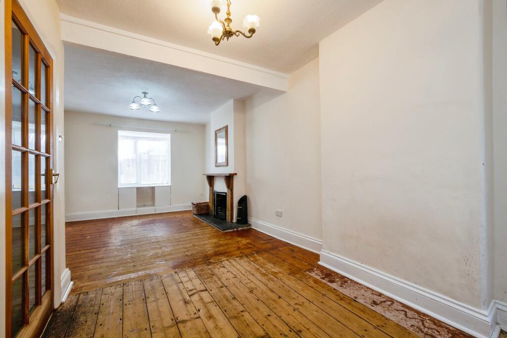 2 bed Terraced