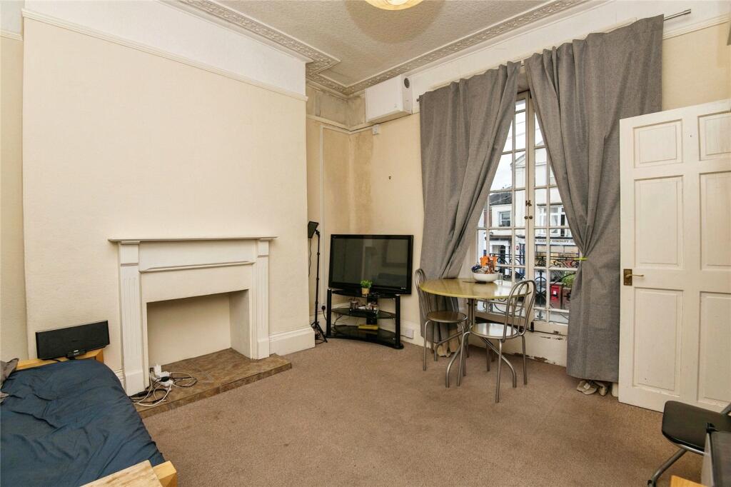 2 bed Apartment