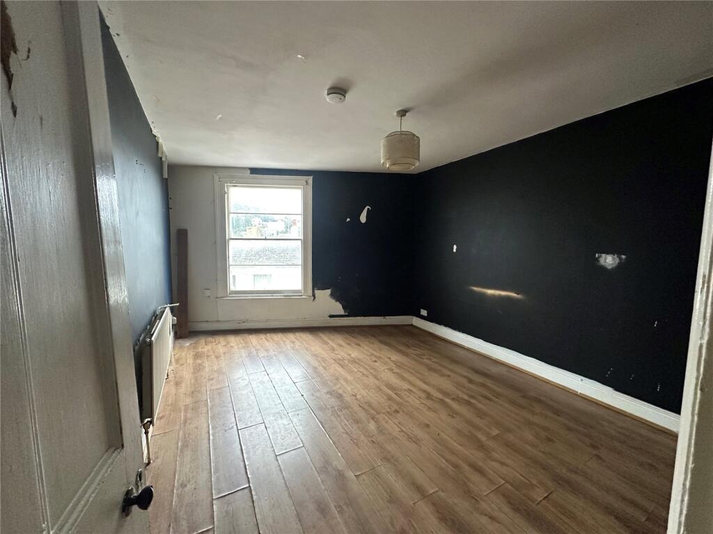 2 bed Apartment