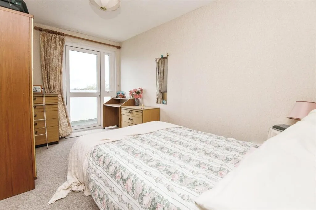 3 bed Maisonette