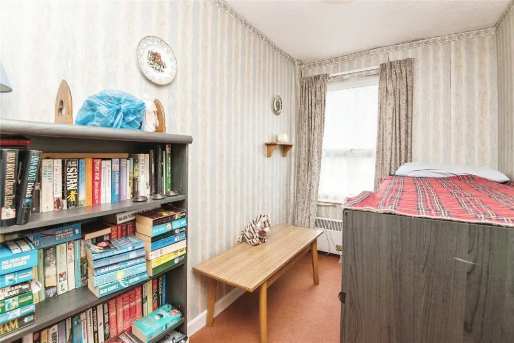3 bed Maisonette