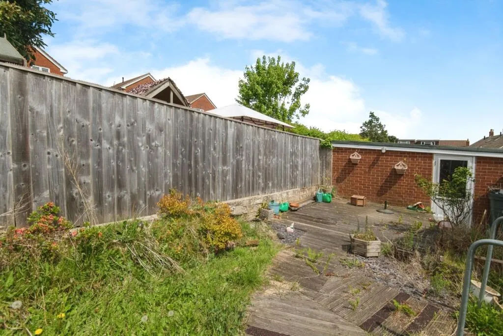 4 bed Detached