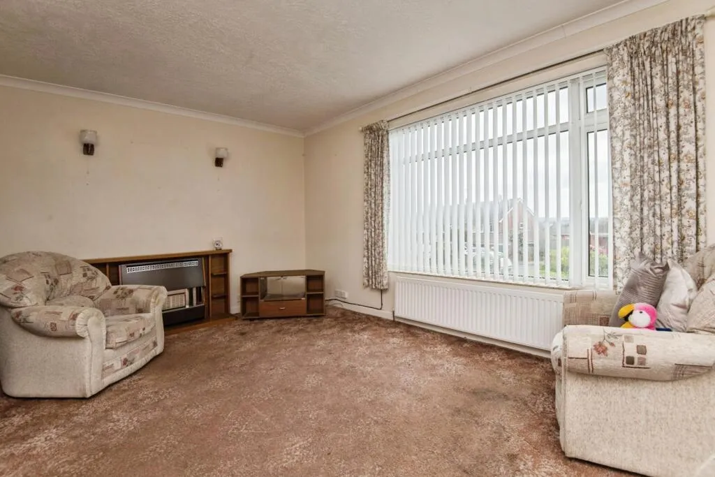 4 bed Detached