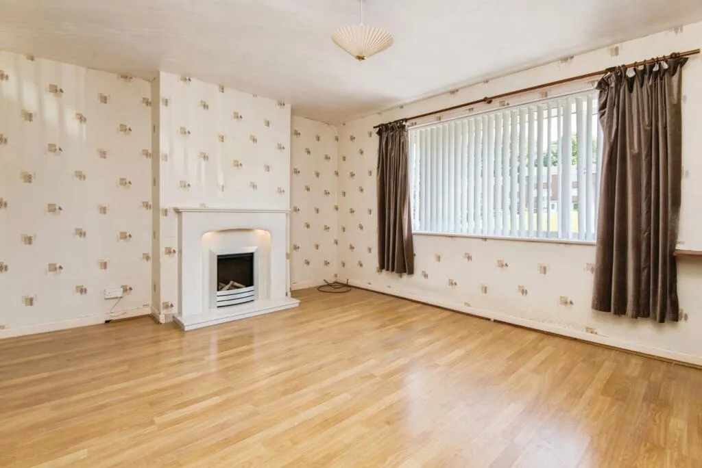 2 bed Maisonette