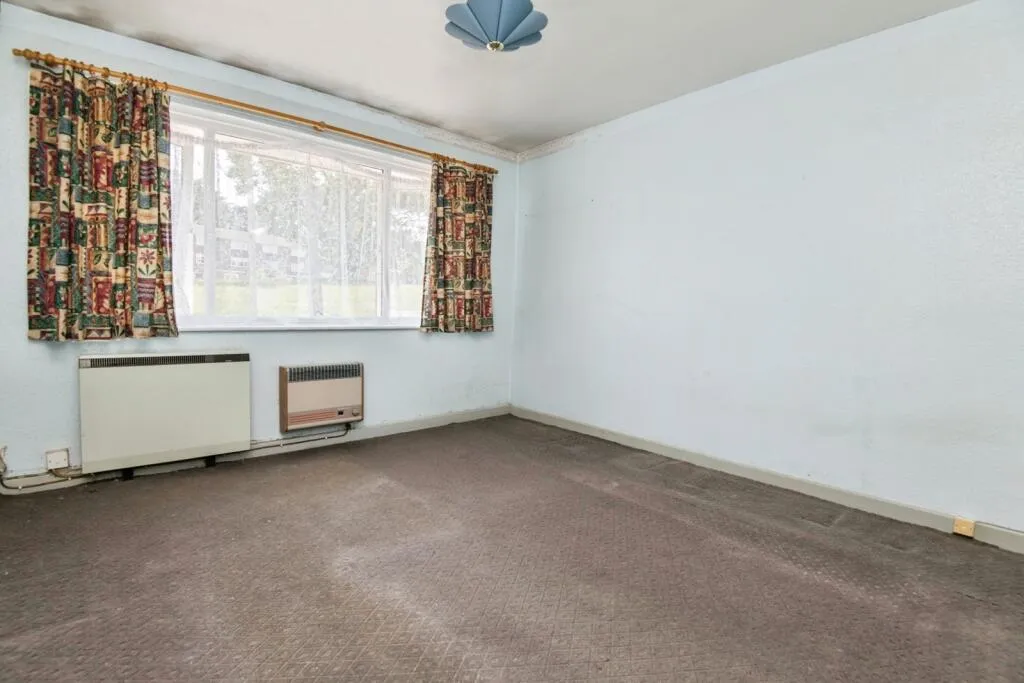 2 bed Maisonette