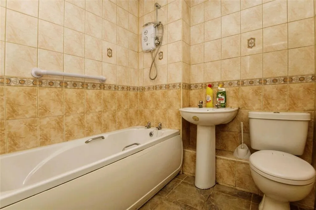 3 bed Terraced