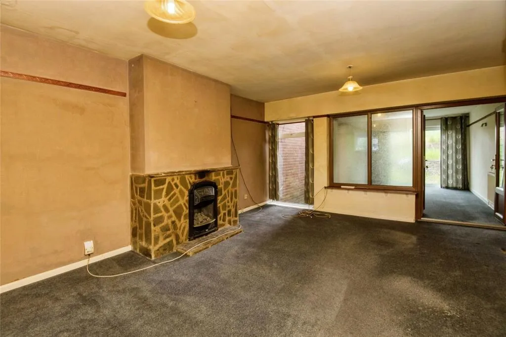 3 bed Terraced
