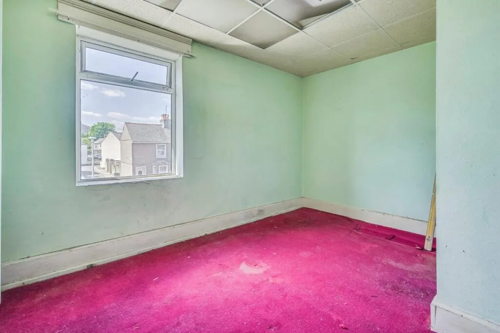 2 bed Terraced