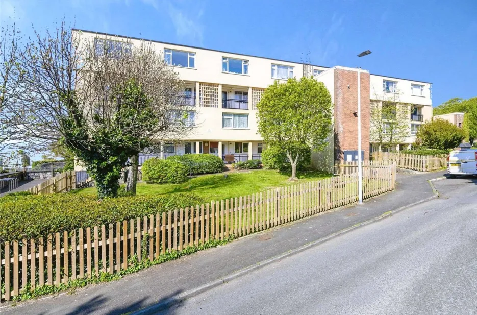 3 bed Apartment