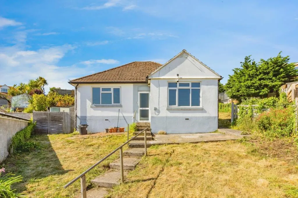 2 bed Detached Bungalow