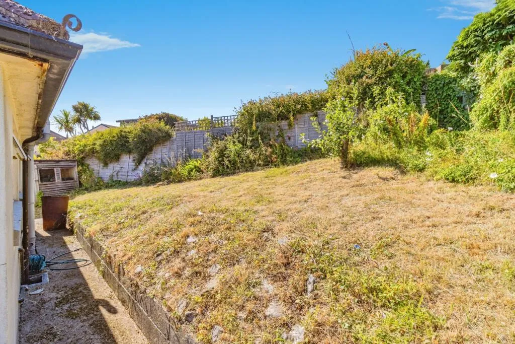 2 bed Detached Bungalow