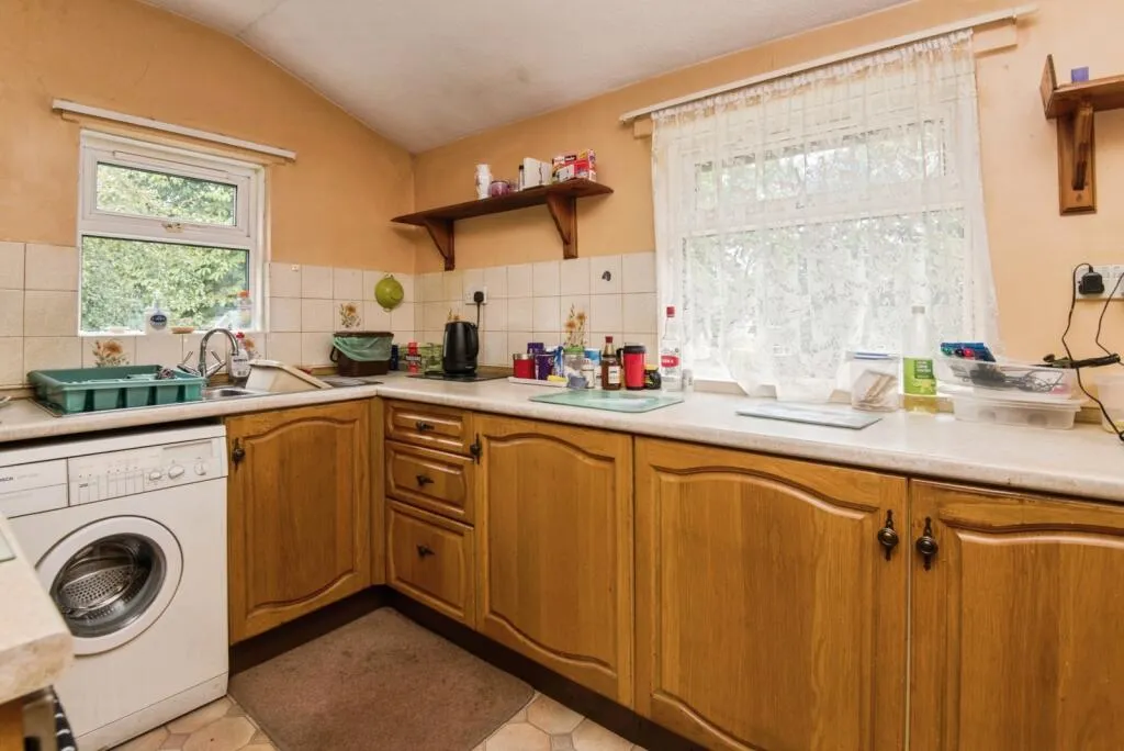 2 bed Ground Flat