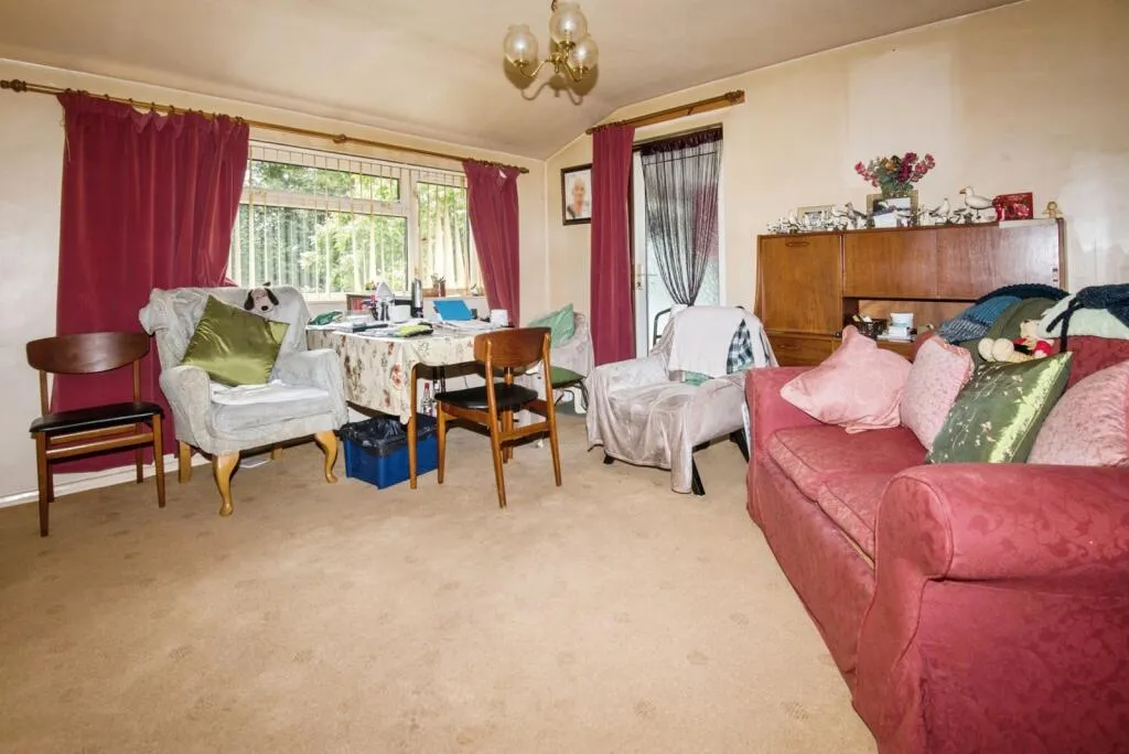 2 bed Ground Flat