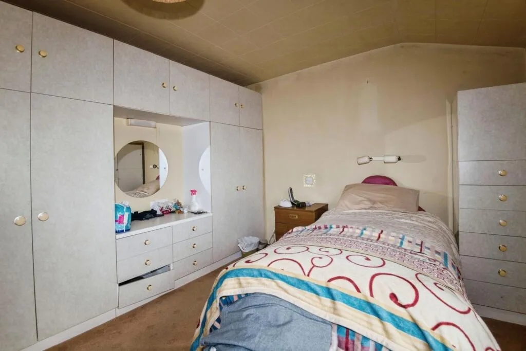 2 bed Ground Flat