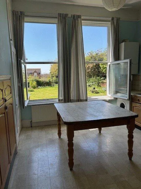 2 bed Character Property