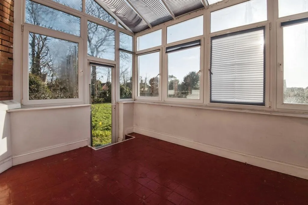 2 bed Character Property