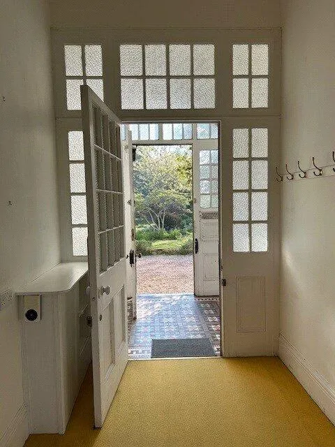 2 bed Character Property