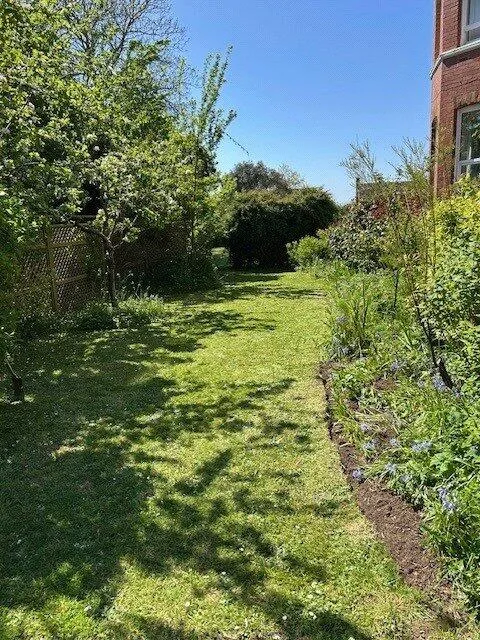 2 bed Character Property