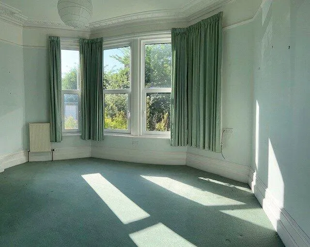 2 bed Character Property