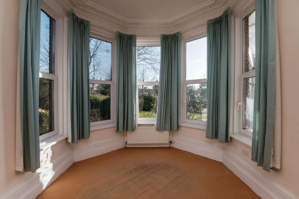 2 bed Character Property