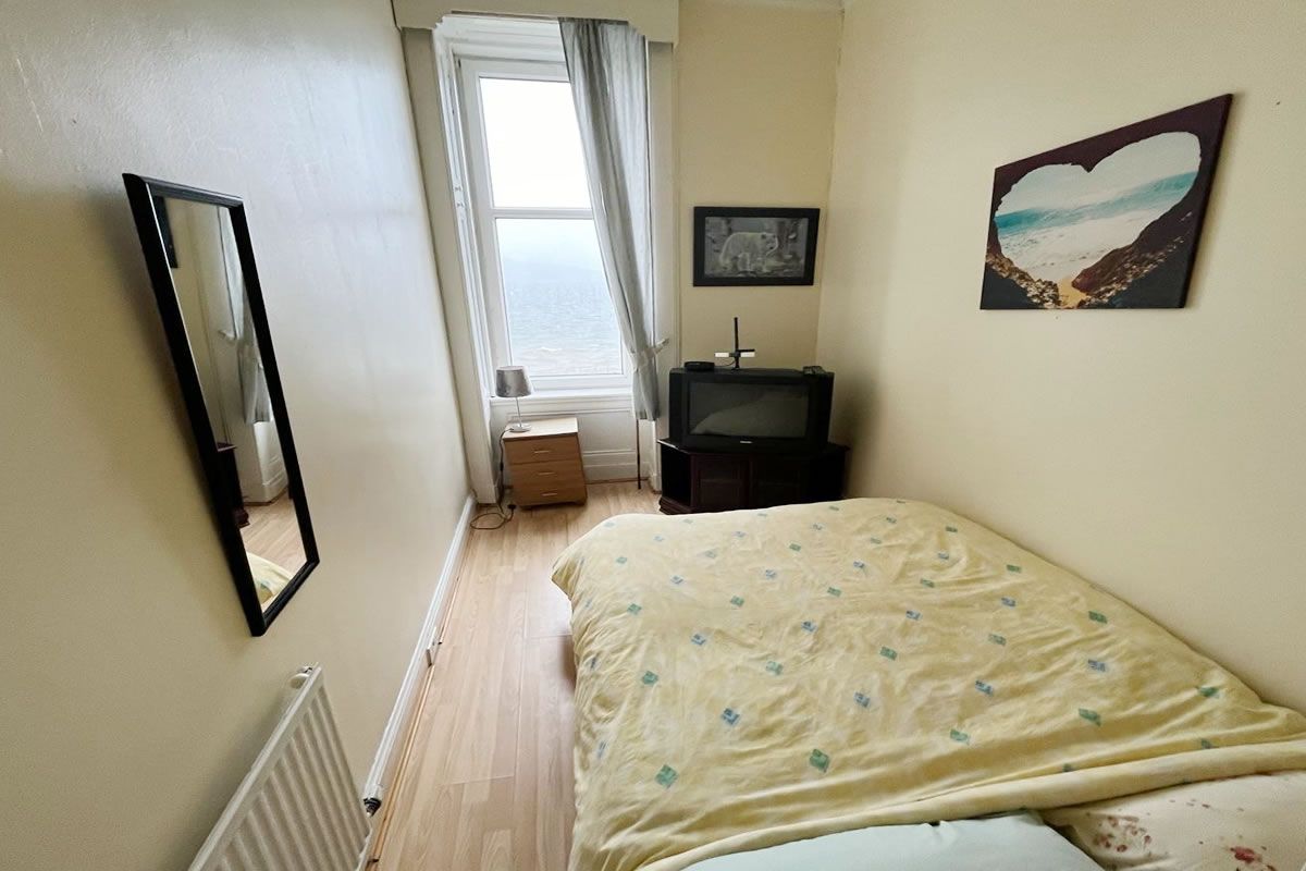 2 Bedroom   Flat