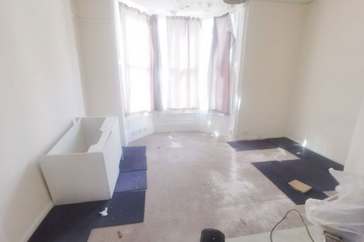 1 Bedroom   Flat