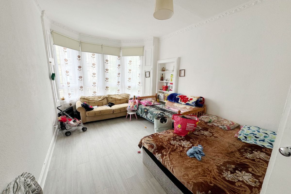1 Bedroom   Flat