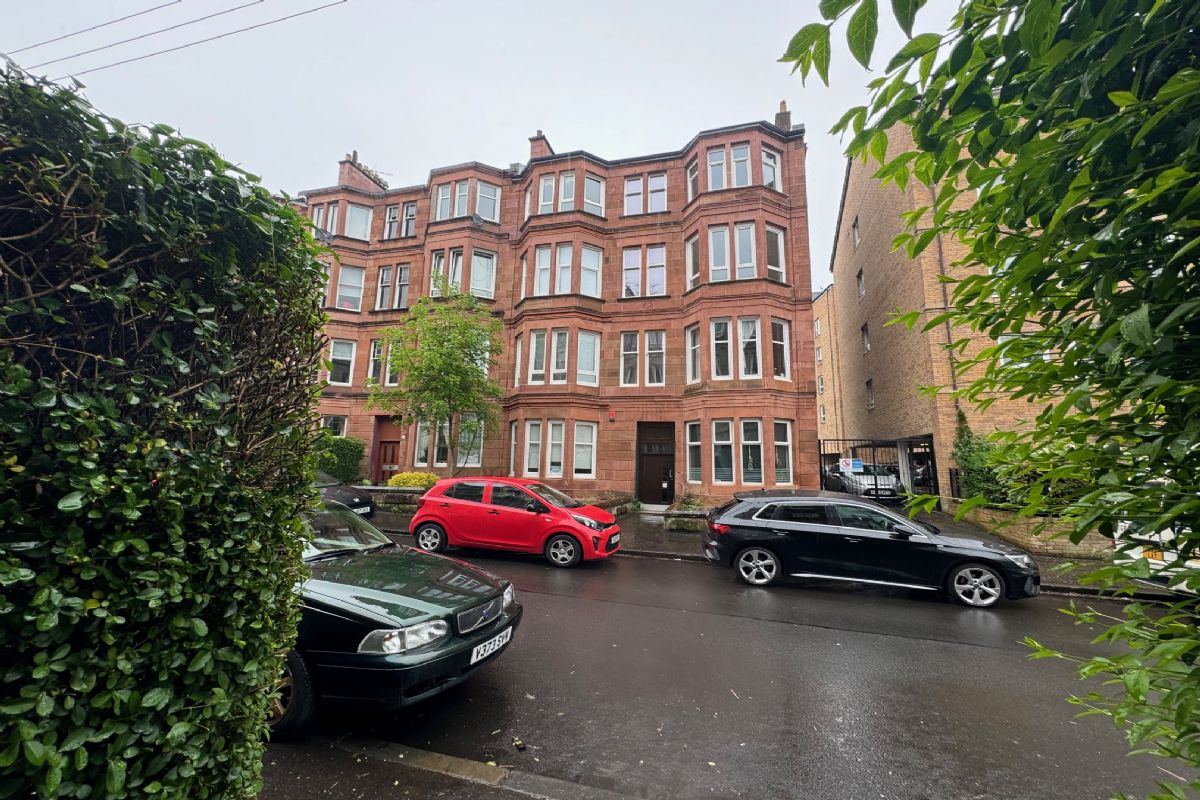 1 Bedroom   Flat