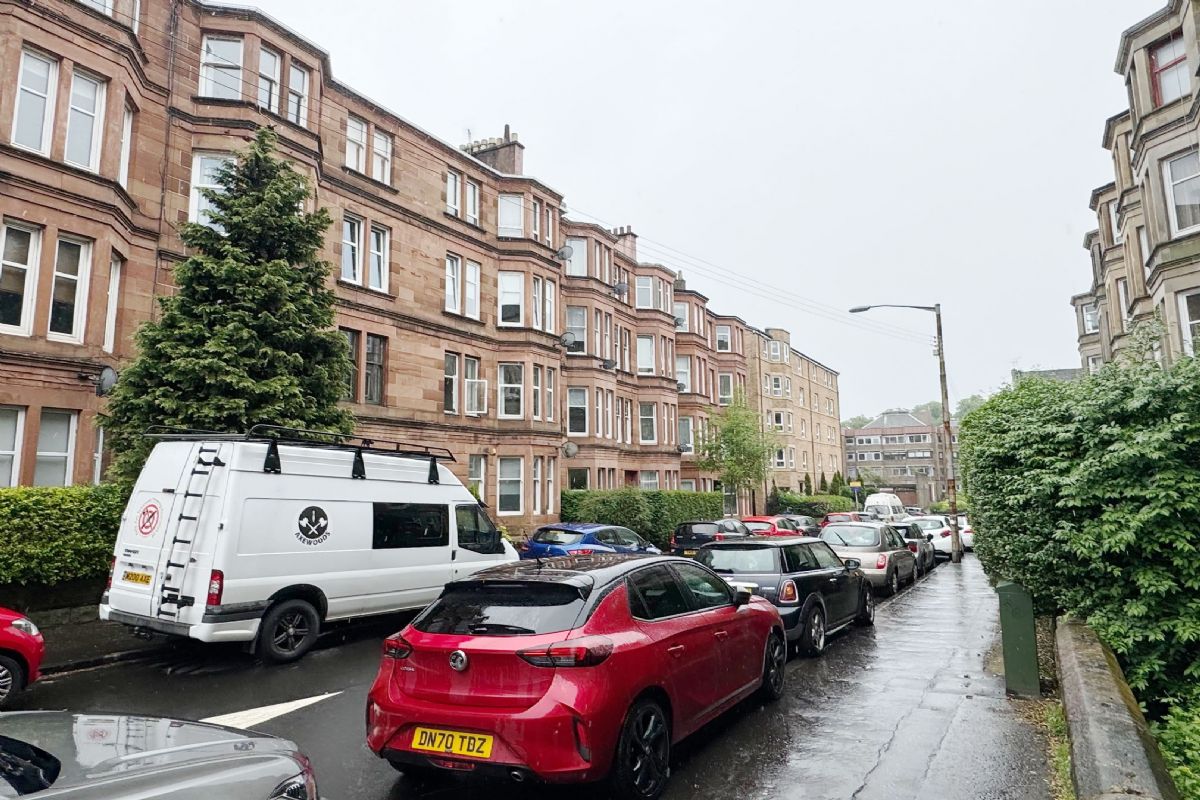 1 Bedroom   Flat