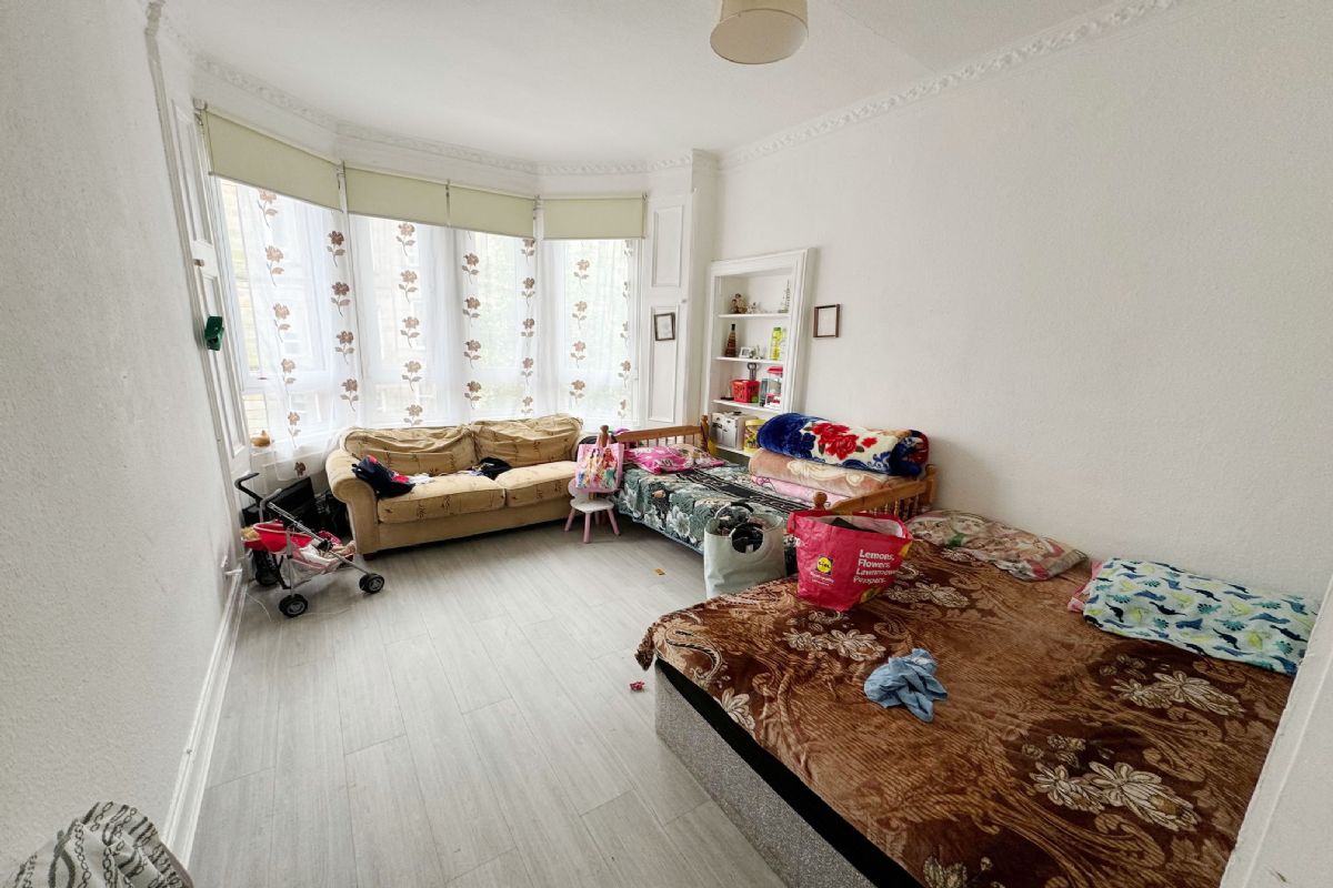 1 Bedroom   Flat