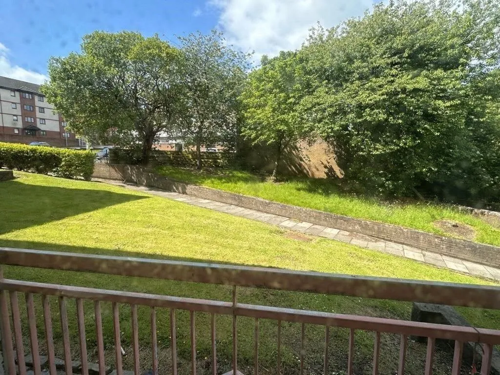 1 Bedroom   Flat
