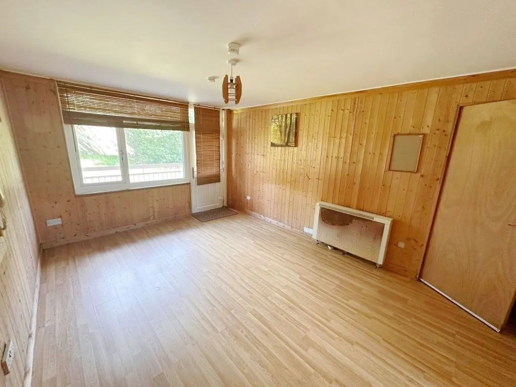 1 Bedroom   Flat