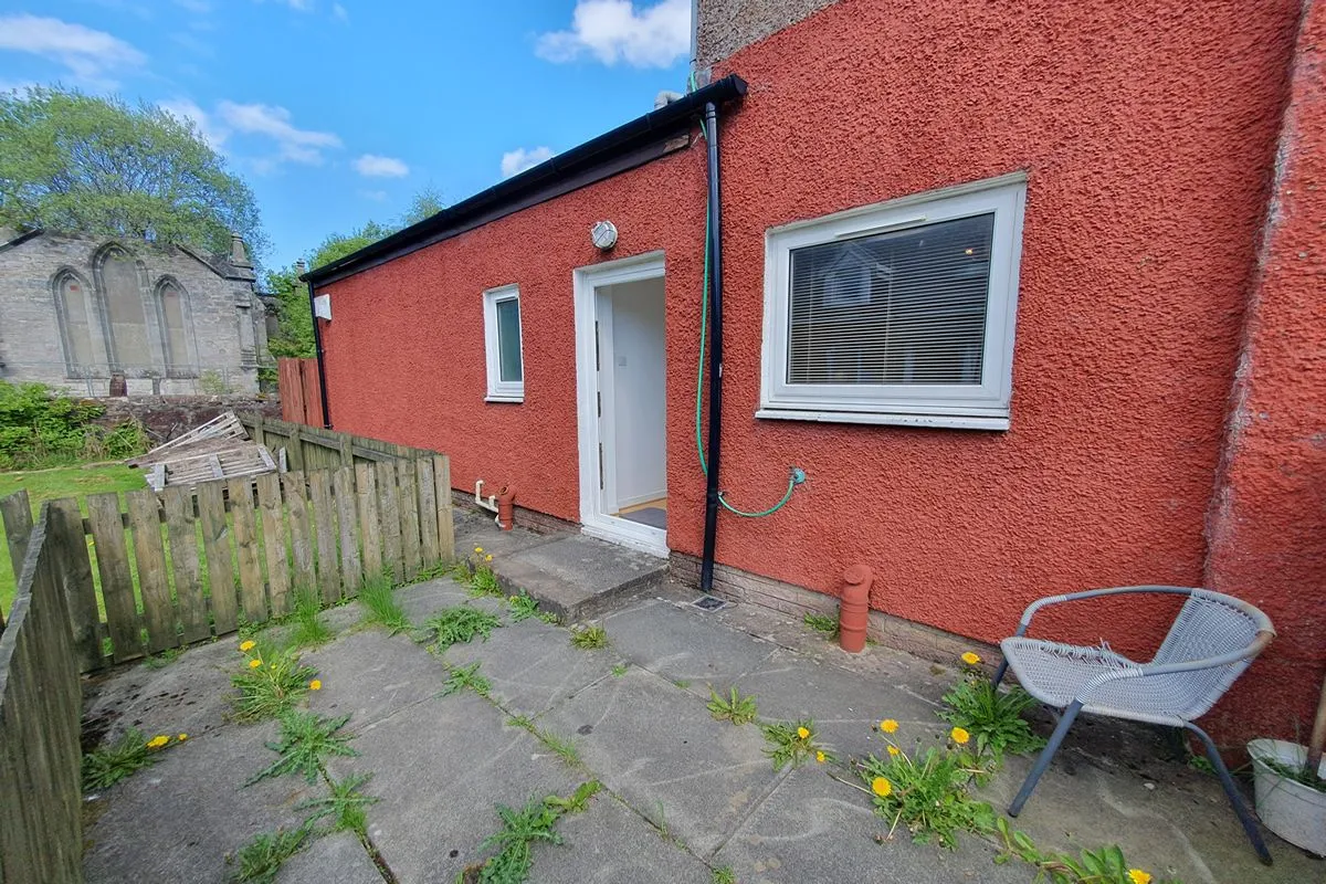 2 Bedroom   Flat
