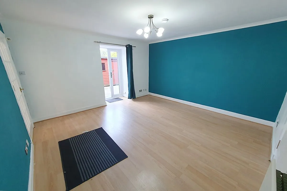 2 Bedroom   Flat