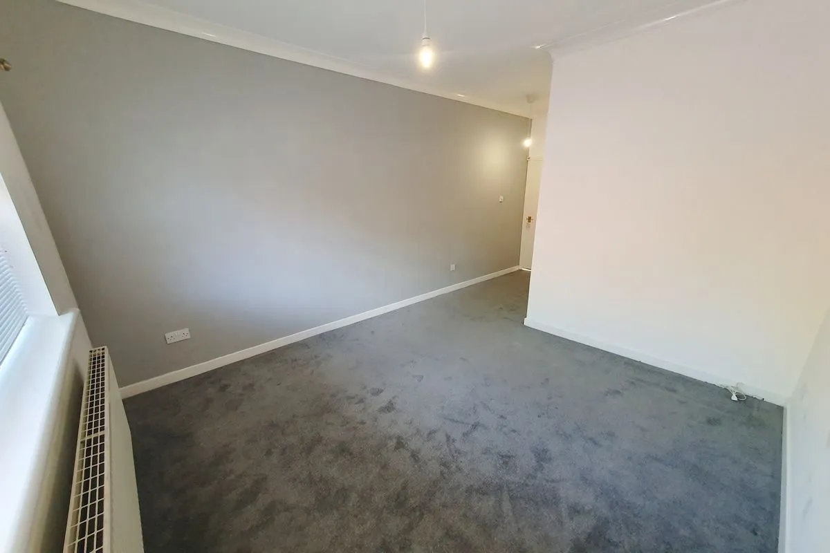 2 Bedroom   Flat