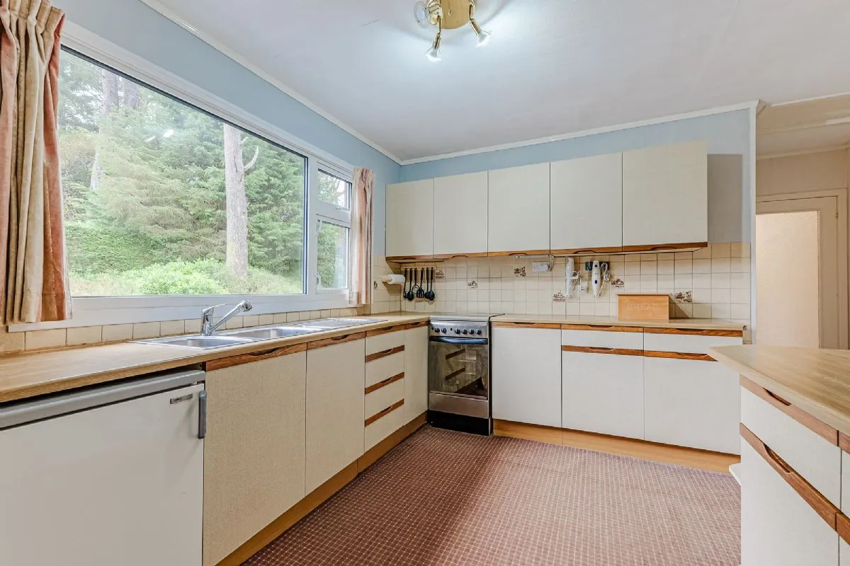 4 Bedroom   House