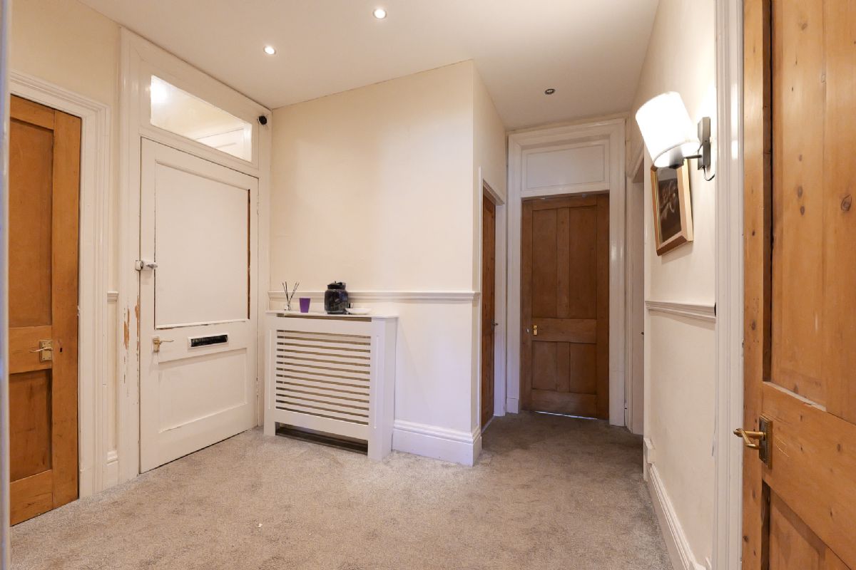2 Bedroom   Flat