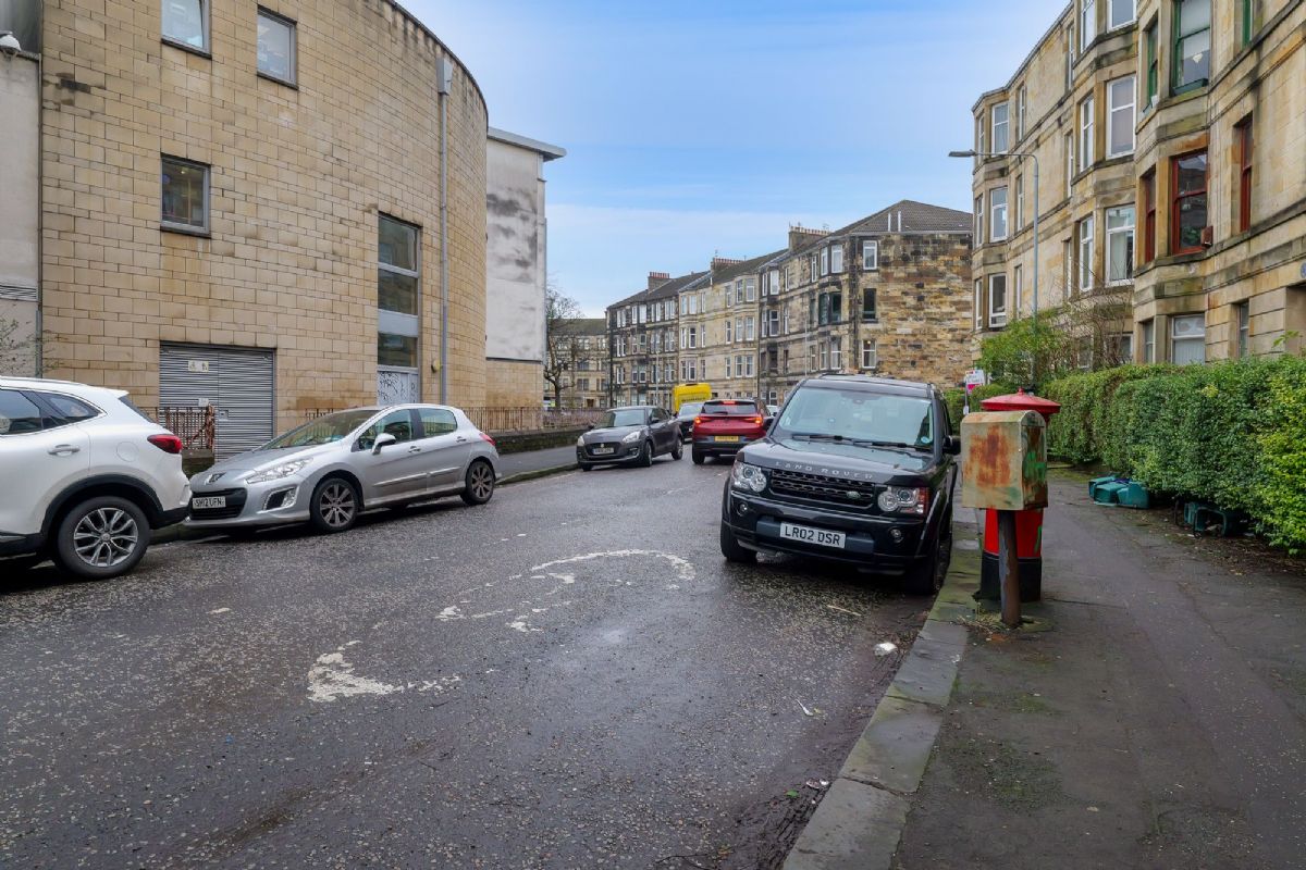 2 Bedroom   Flat