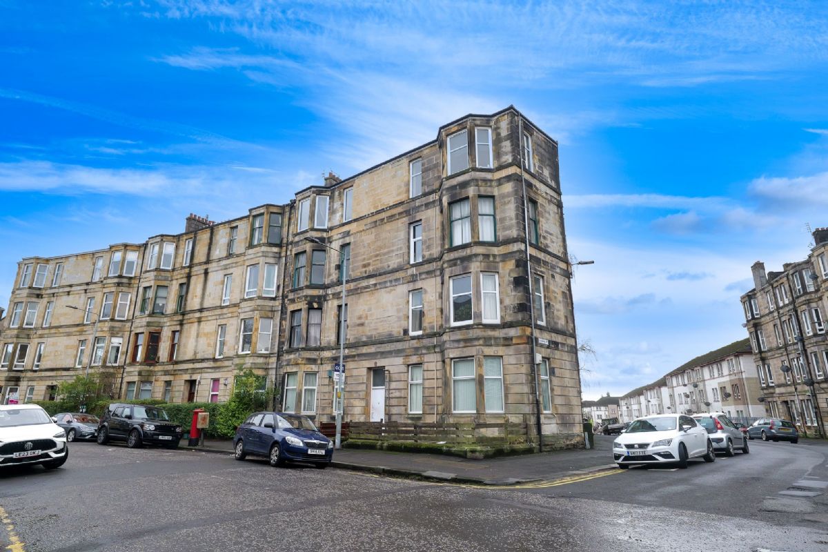 2 Bedroom   Flat