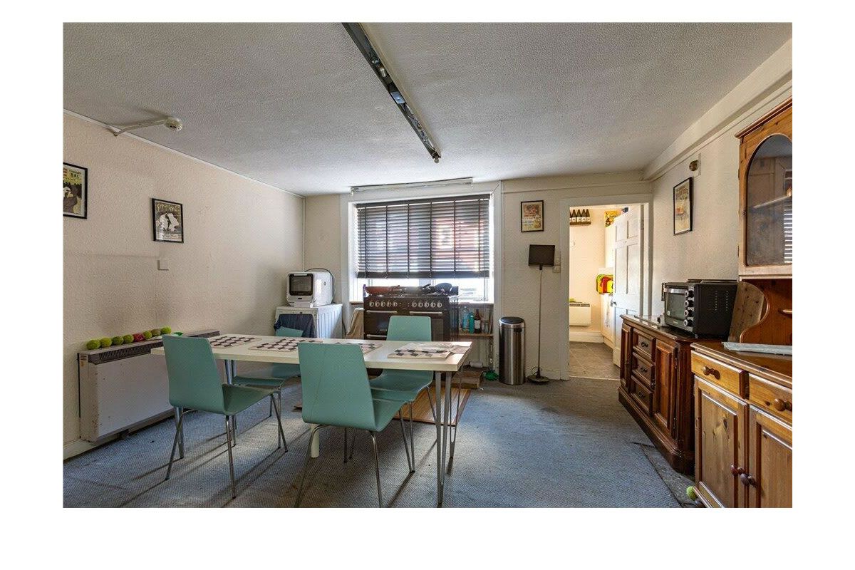 5 Bedroom   Flat