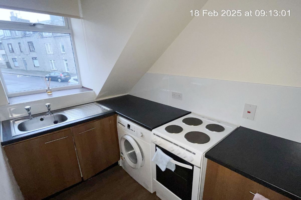 1 Bedroom   Flat