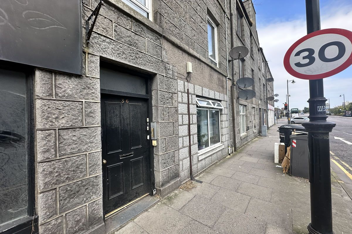 1 Bedroom   Flat