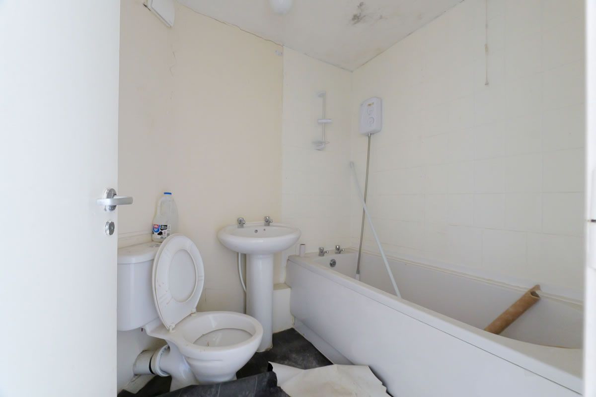 2 Bedroom   Flat