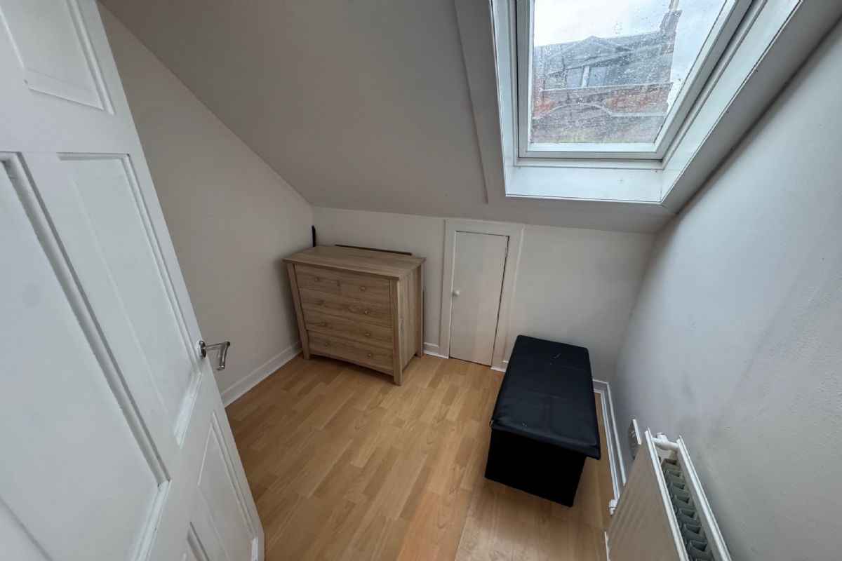 1 Bedroom   Flat