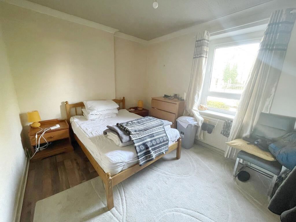 1 Bedroom   Flat