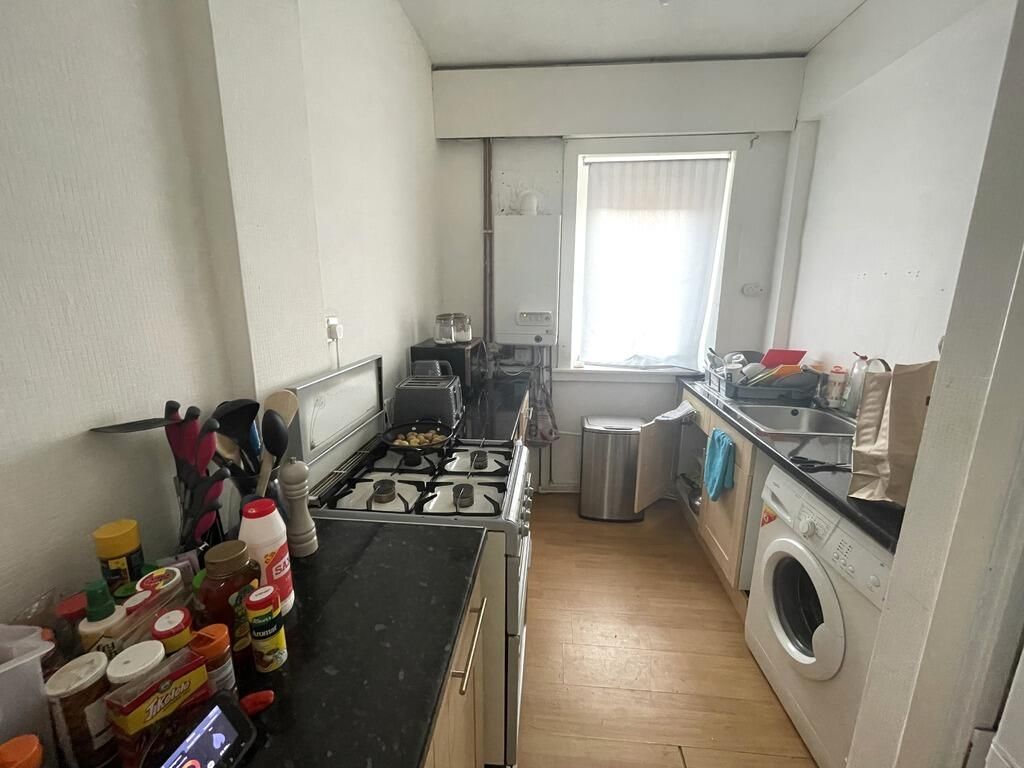 1 Bedroom   Flat