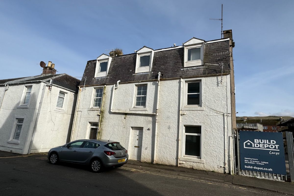 1 Bedroom   Flat