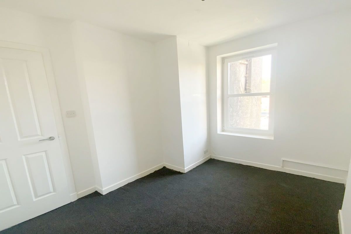 1 Bedroom   Flat
